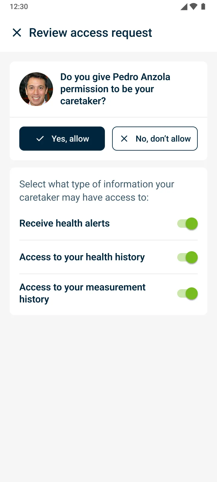 Pantalla para aprobar a un cuidador y elegir a qué información puede acceder